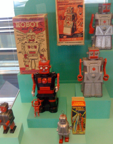 8 robots
